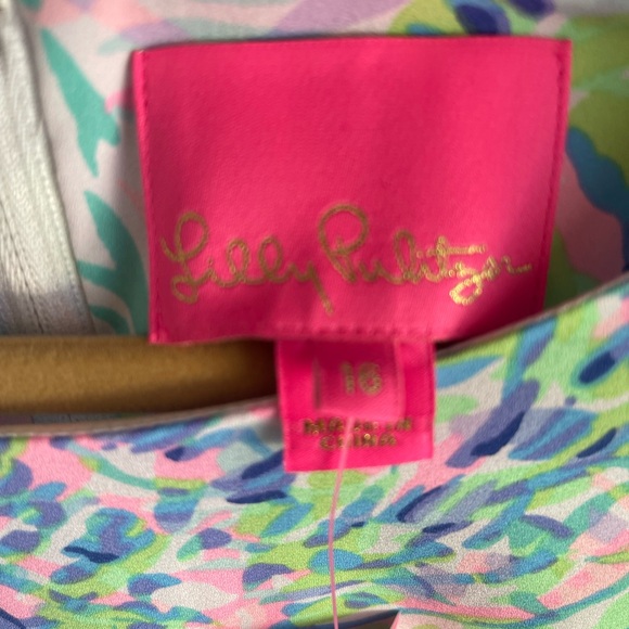 Lilly Pulitzer Darlah Romper dress  “Shell of a party” - Picture 2 of 10